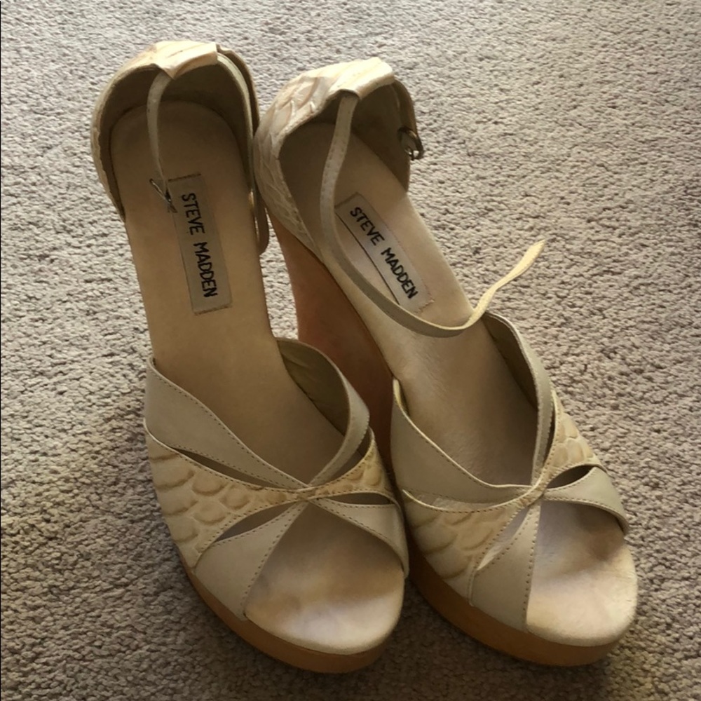 Steve Madden Simbba Wedge